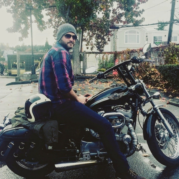 Meet your Posher, Wolf - Picture 2 of 2